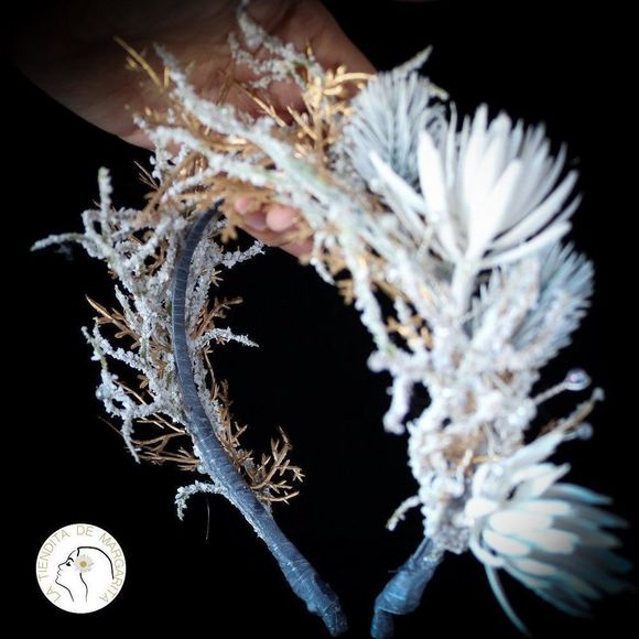 Winter bridal themed tiara headband handmade new wedding - Picture 1 of 9